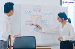 8-business-acumen-skills-387597.jpg
