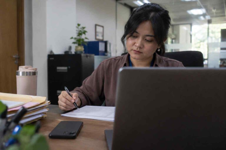 Cara Hitung THR Prorata Bagi Karyawan Baru & Resign